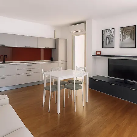 Civico 44 - Vicino A Mirabilandia, Ospedale E Centro Iperbarico * Rávena