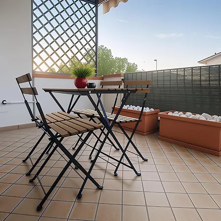 Civico 44 - Vicino A Mirabilandia, Ospedale E Centro Iperbarico *